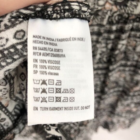 American Eagle Pattern Open Back Romper - Picture 8 of 9